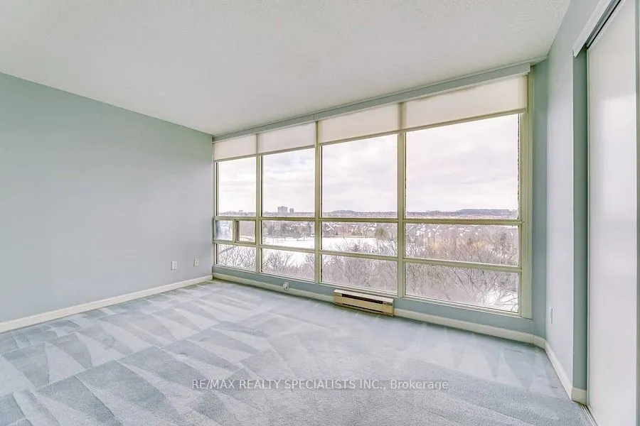 45 Kingsbridge Garden Circle, #705