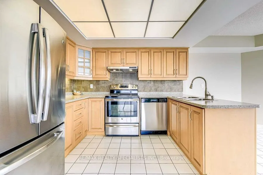 45 Kingsbridge Garden Circle, #705