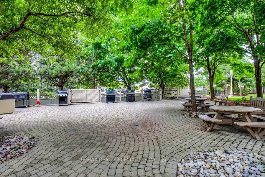 45 Kingsbridge Garden Circle, #705