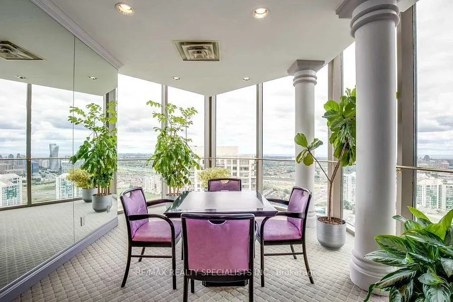 45 Kingsbridge Garden Circle, #705