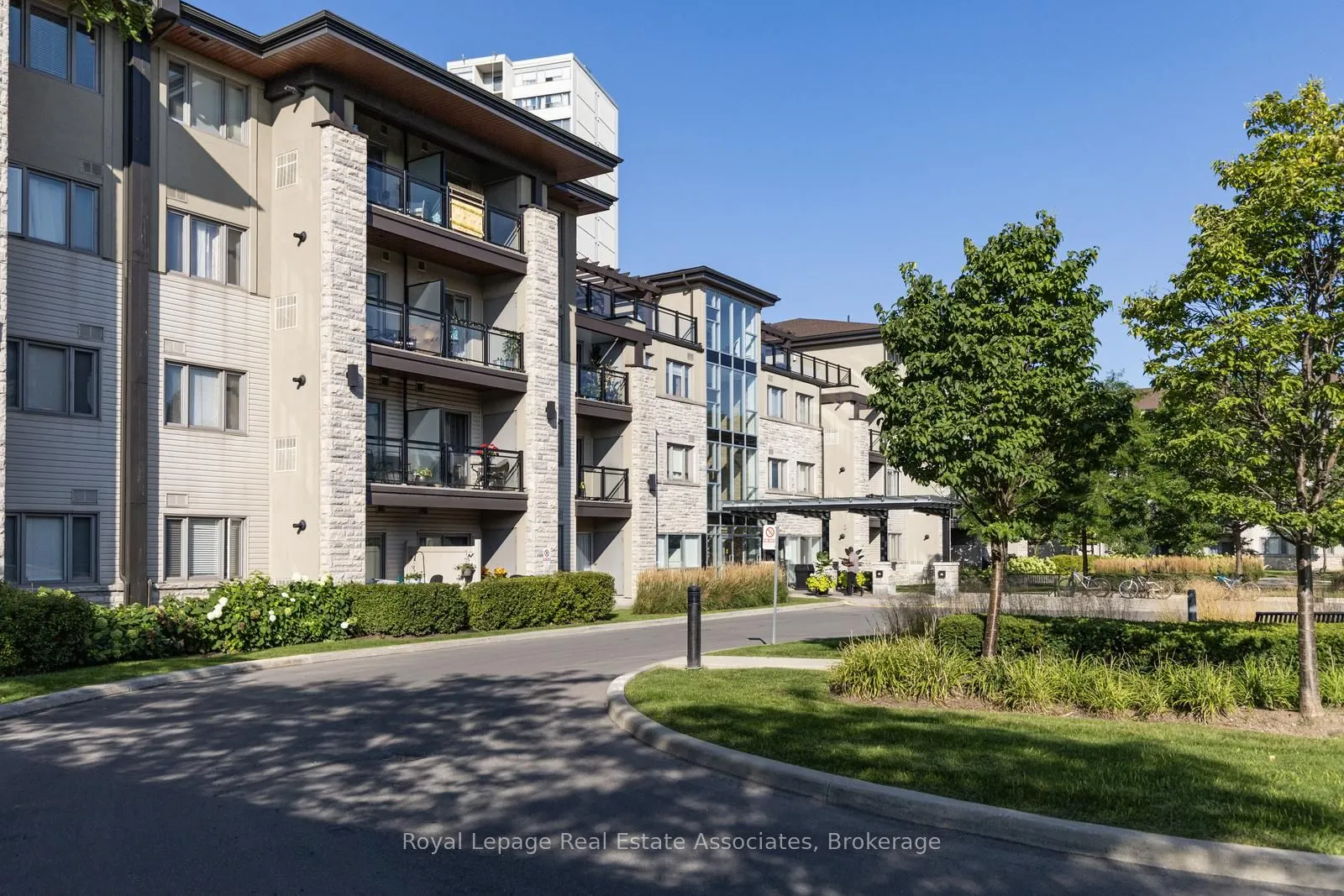 570 Lolita Gardens, #325