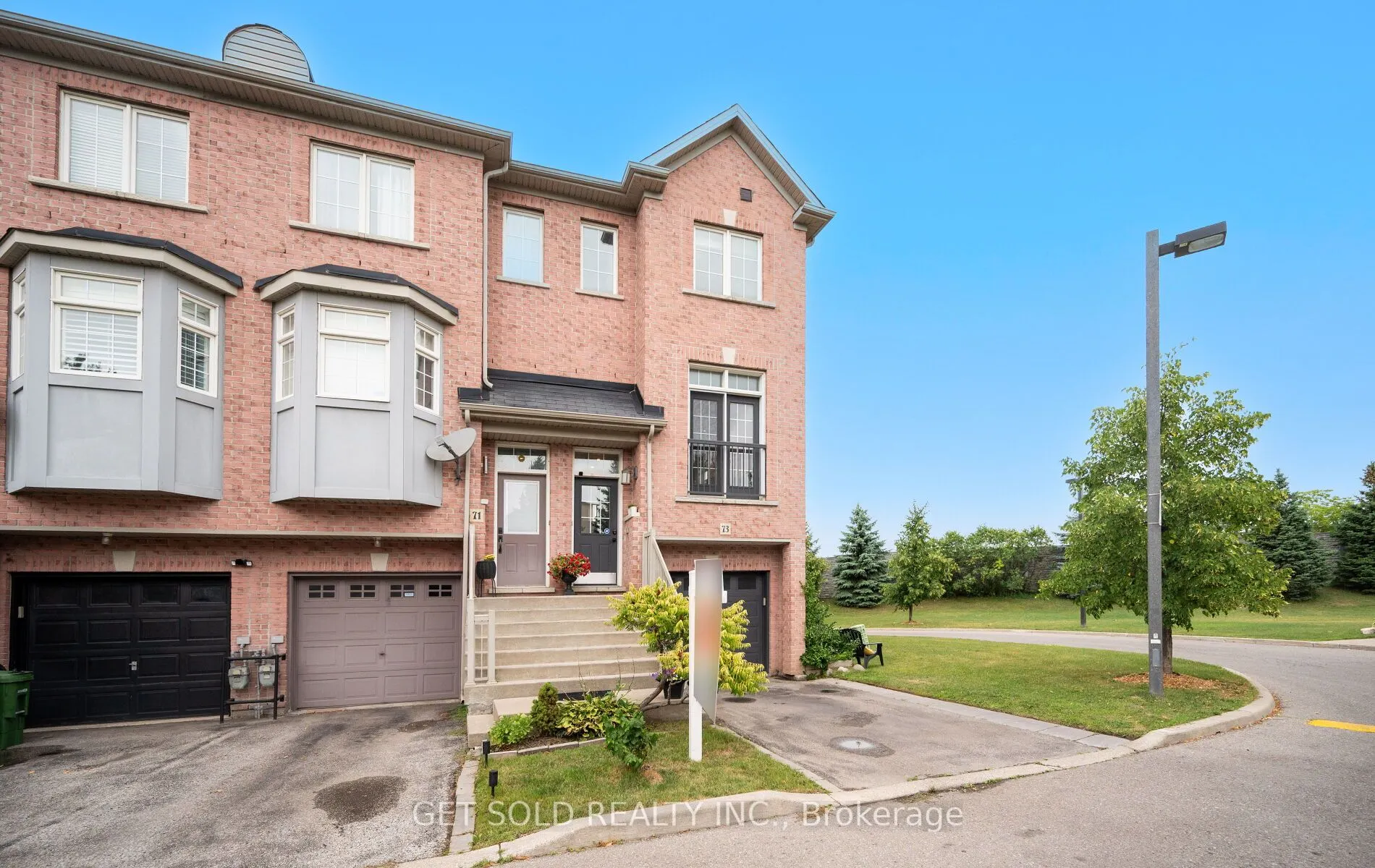 73 Piggott Mews