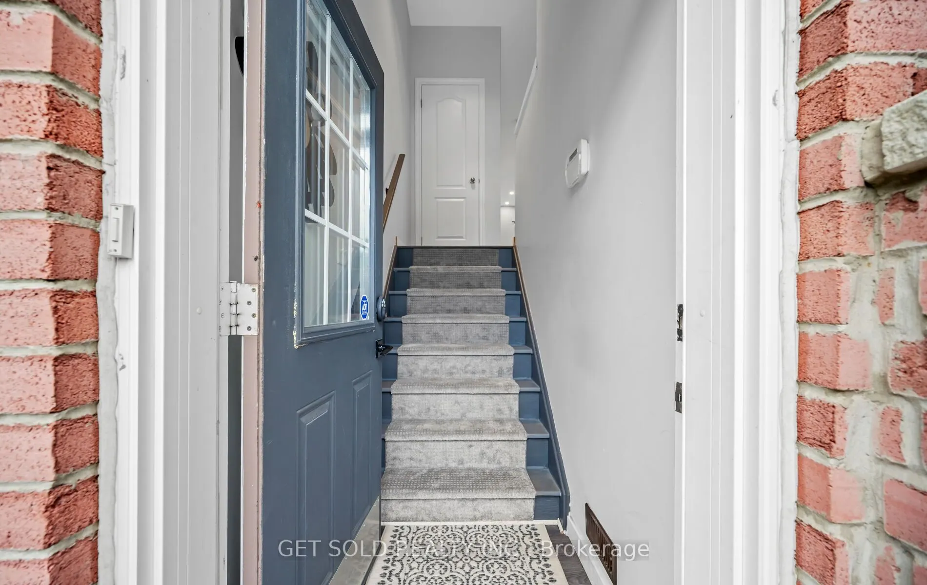 73 Piggott Mews
