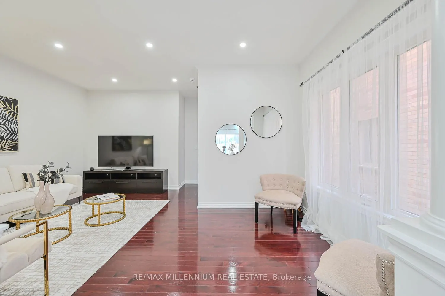 56 Attview Crescent
