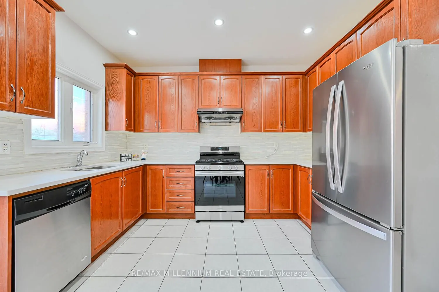 56 Attview Crescent