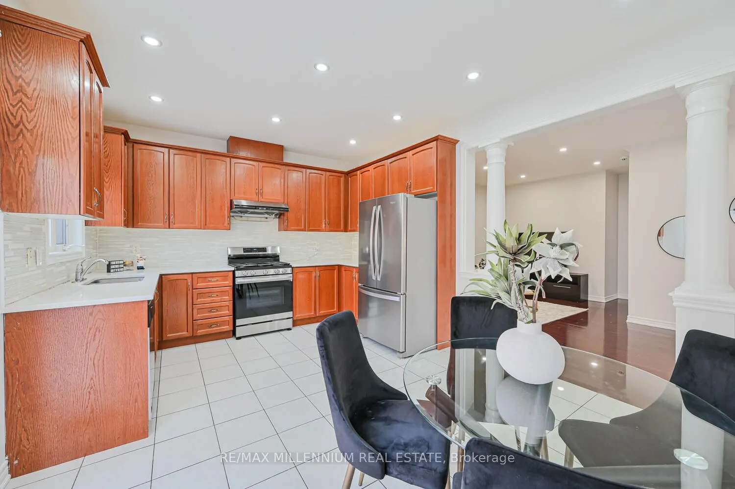 56 Attview Crescent
