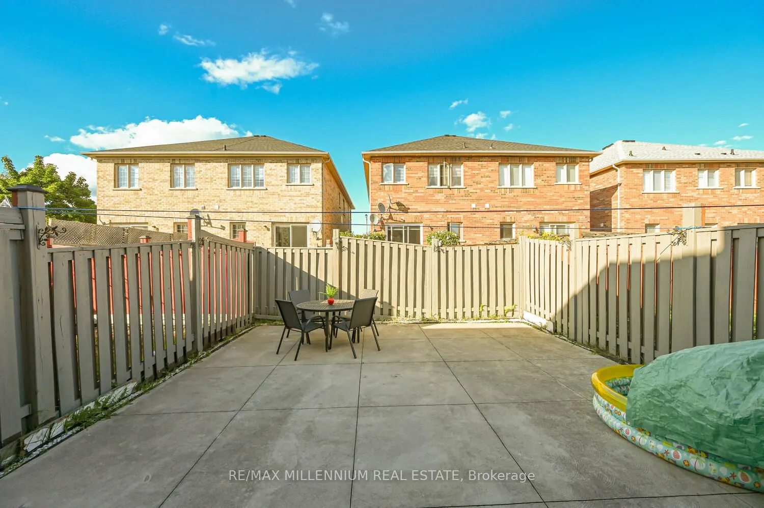 56 Attview Crescent
