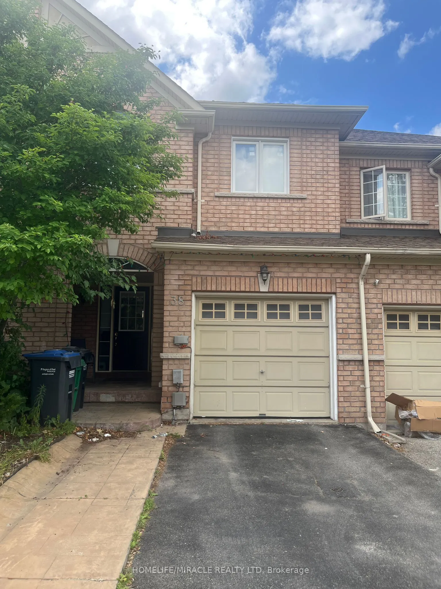 38 Rockgarden Trail