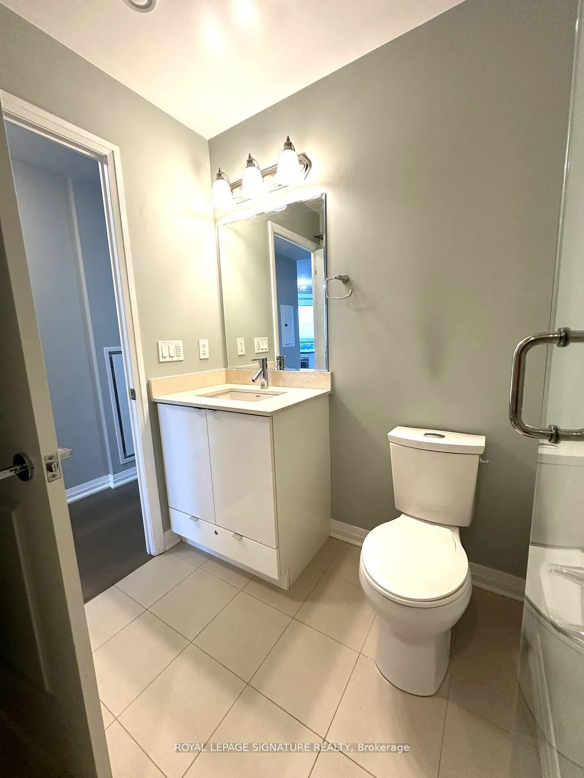 59 Annie Craig Drive, #704