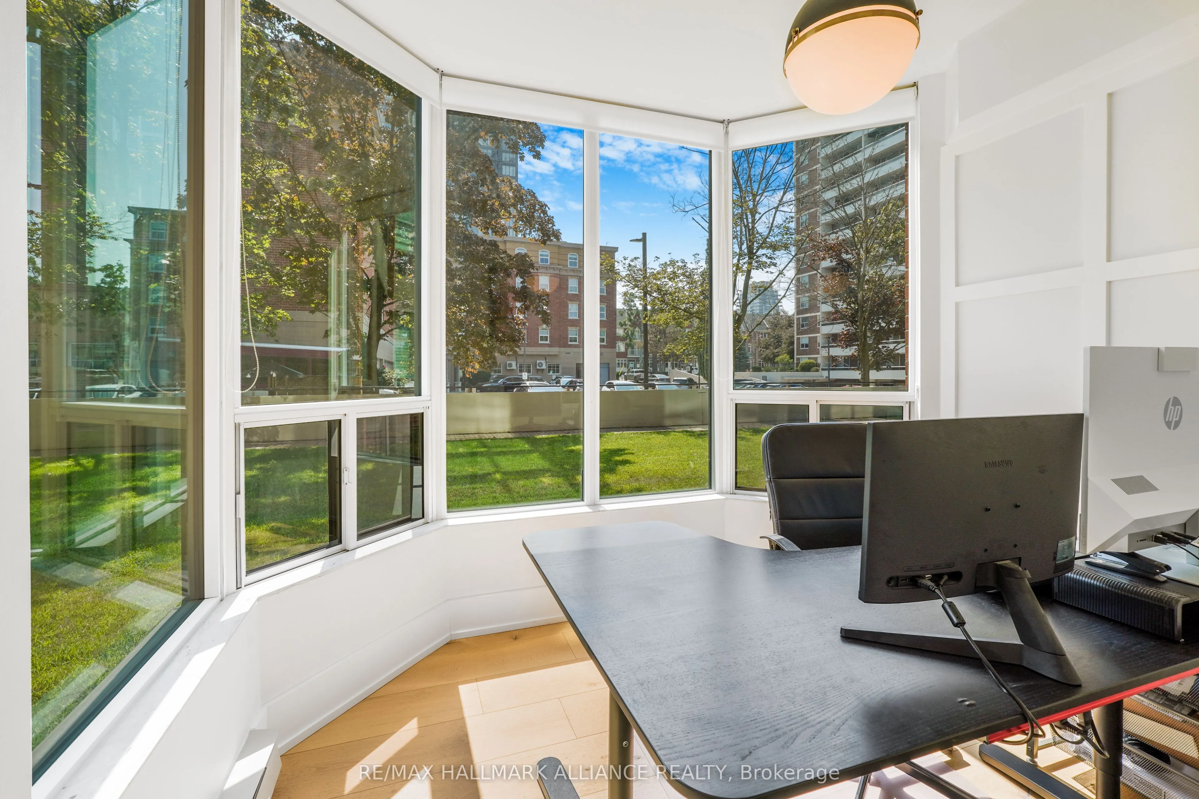 2121 Lakeshore Road, #205