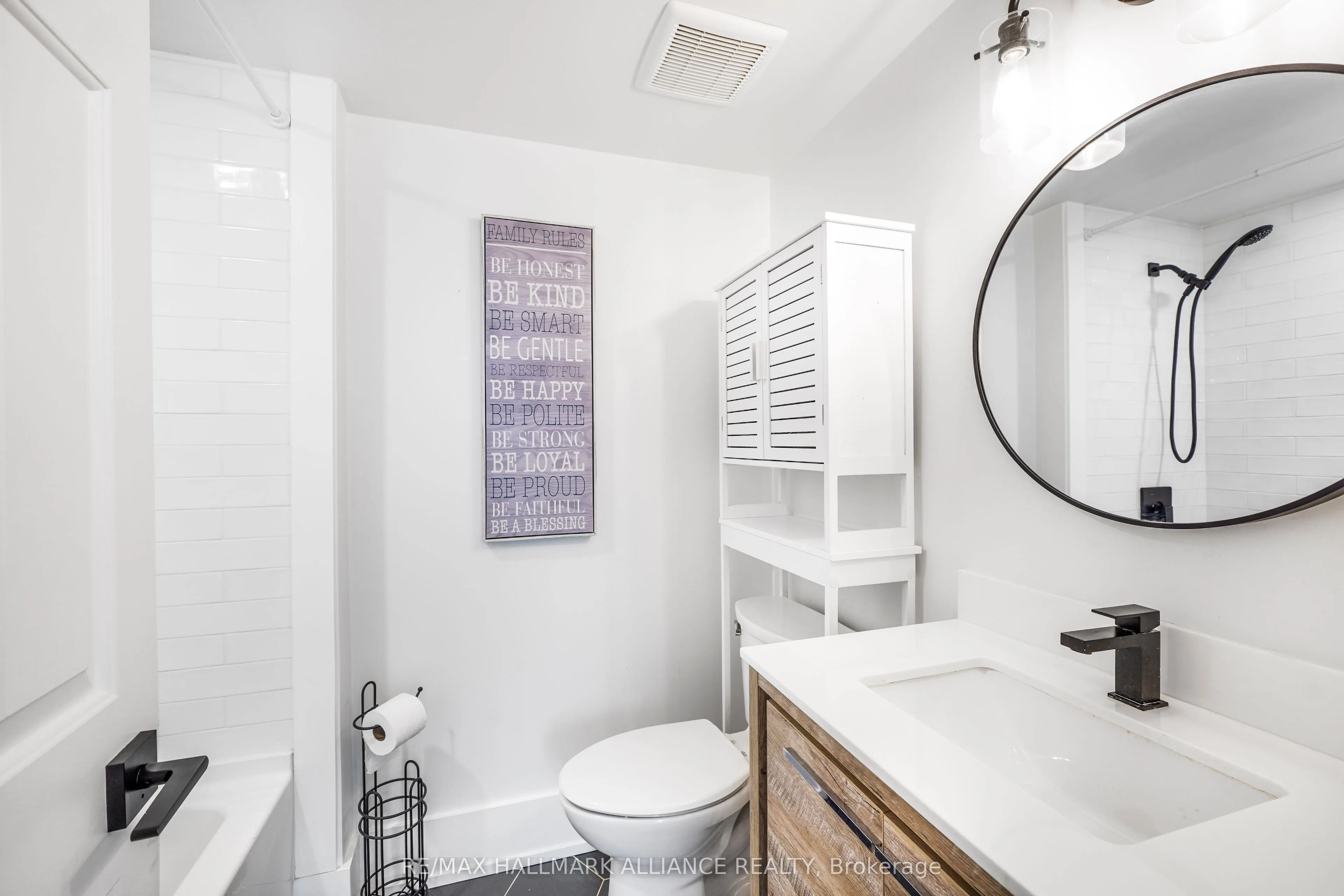2121 Lakeshore Road, #205