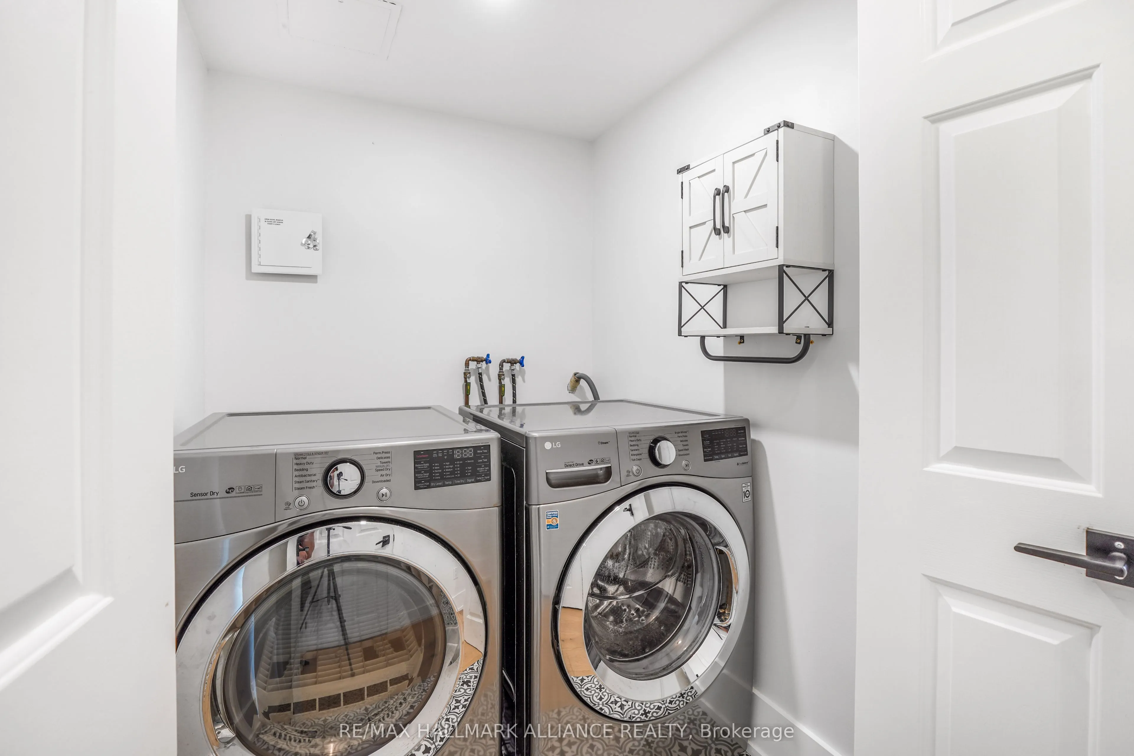 2121 Lakeshore Road, #205