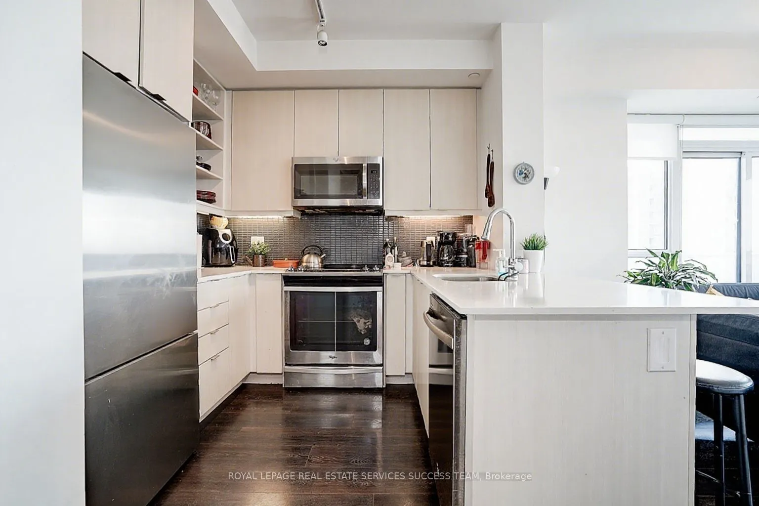 4633 Glen Erin Drive, #1109