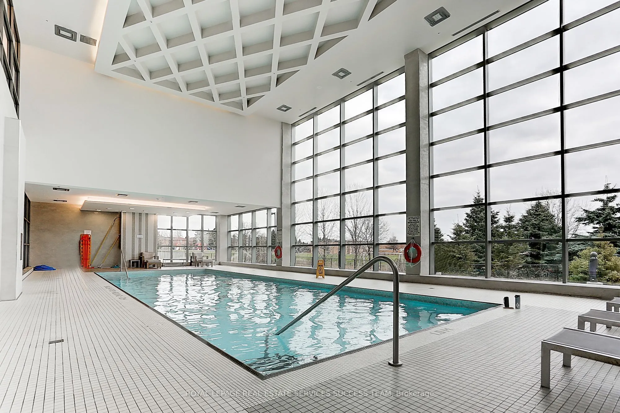 4633 Glen Erin Drive, #1109