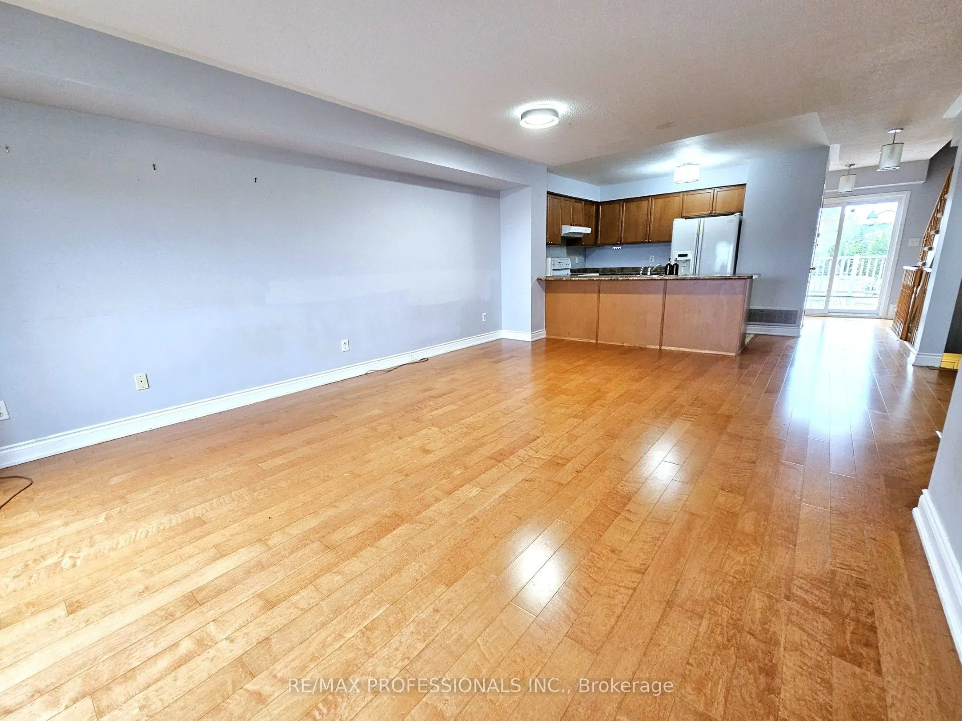 3975 Eglinton Avenue, #7