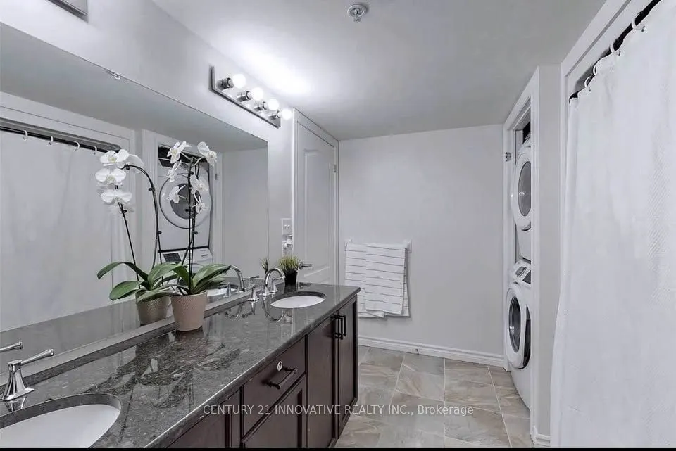 1450 Main Street, #309