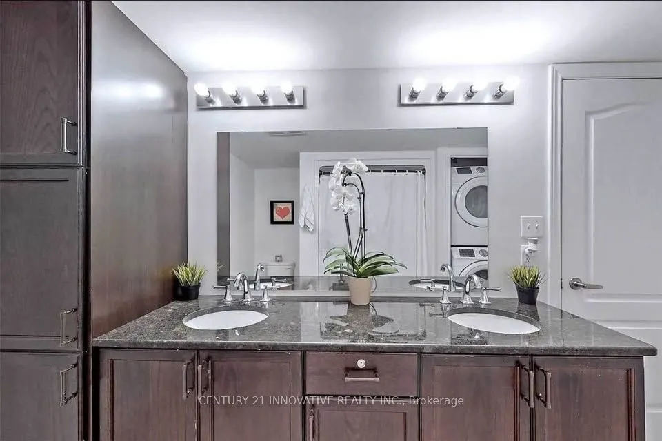 1450 Main Street, #309