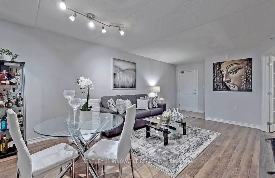 1450 Main Street, #309