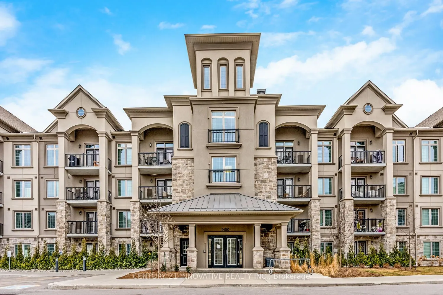 1450 Main Street, #309