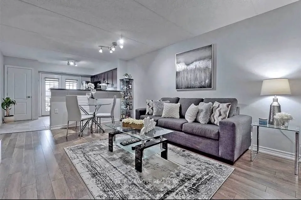 1450 Main Street, #309