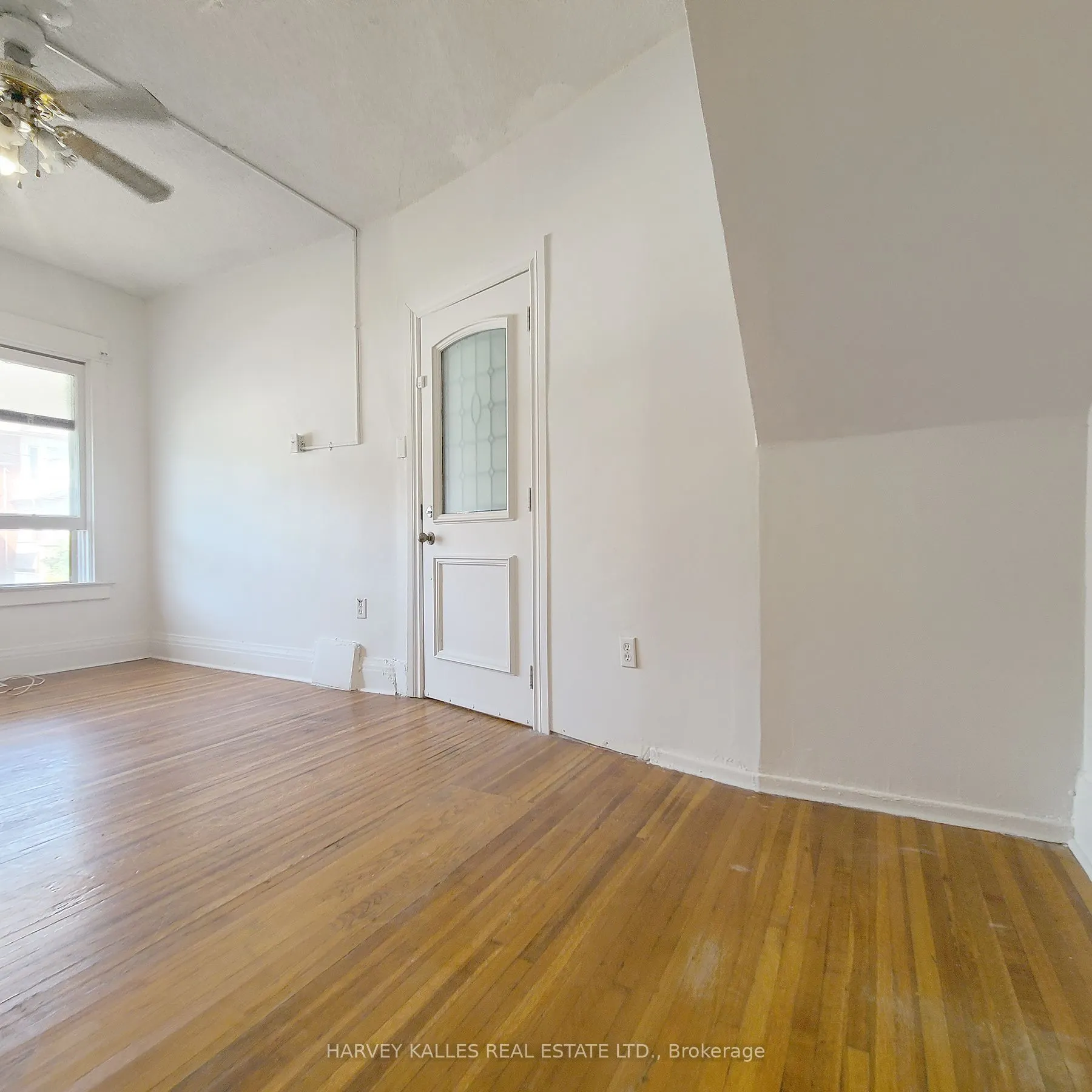 1041 Ossington Avenue, #Main floor