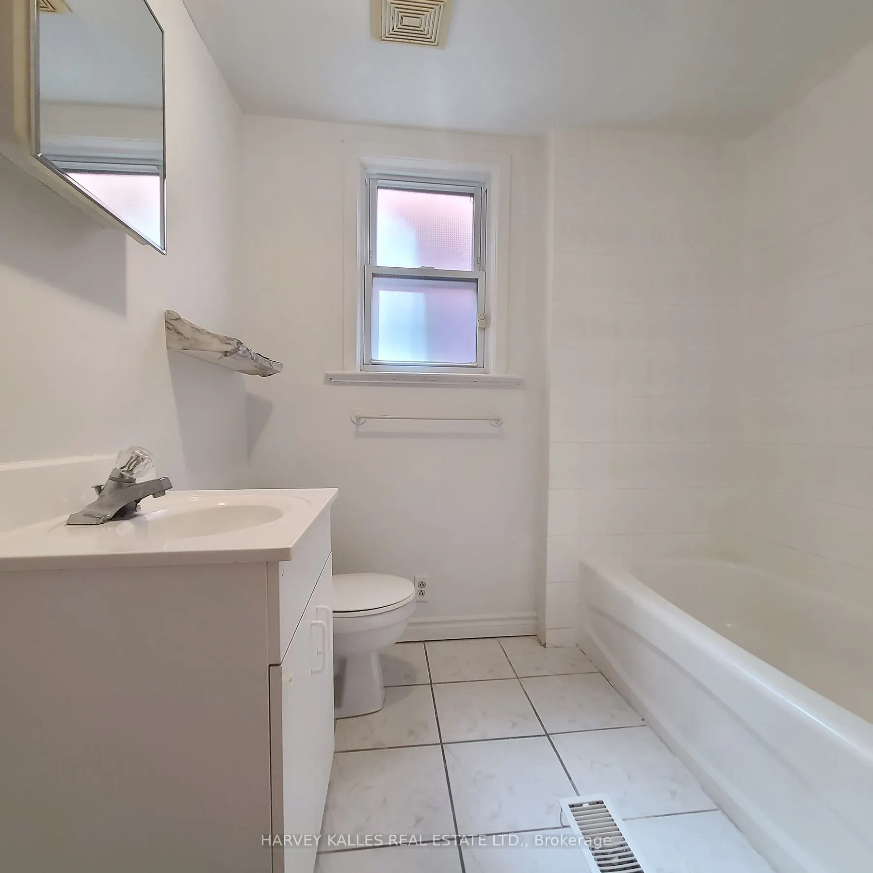 1041 Ossington Avenue, #Main floor