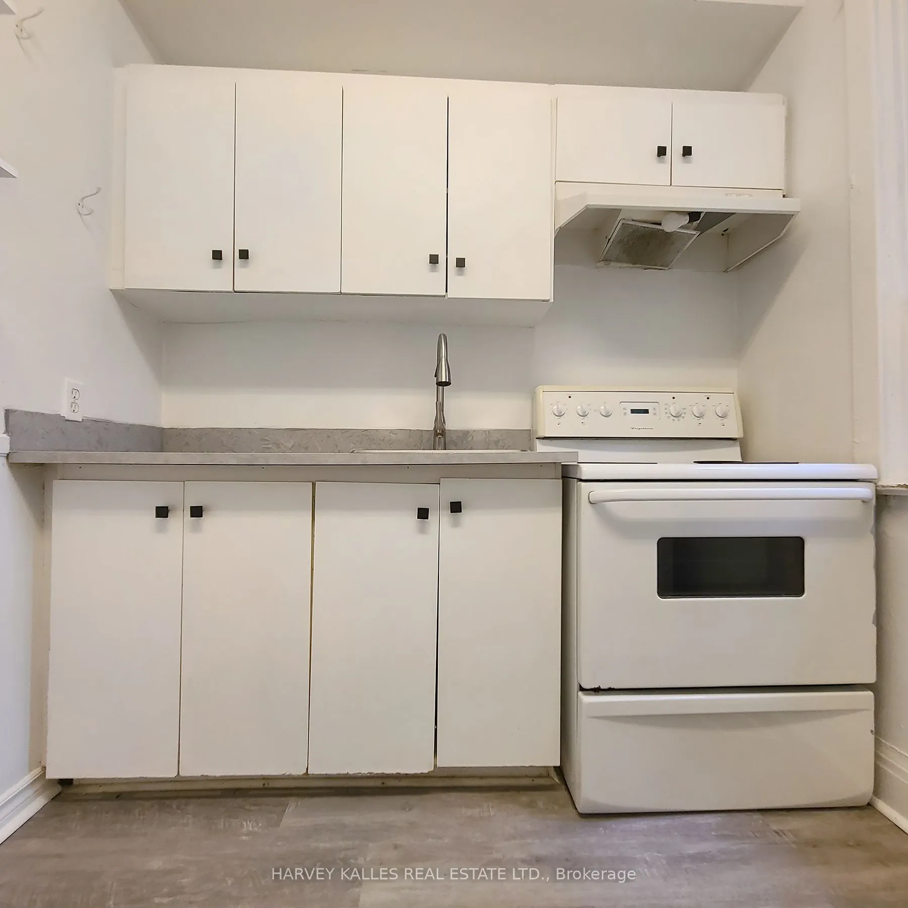 1041 Ossington Avenue, #Main floor