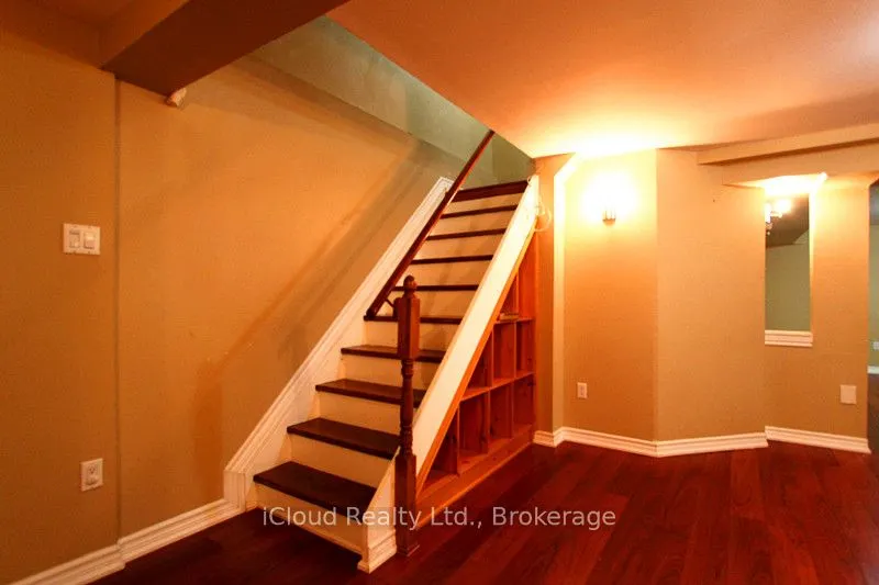 4688 Empire Crescent