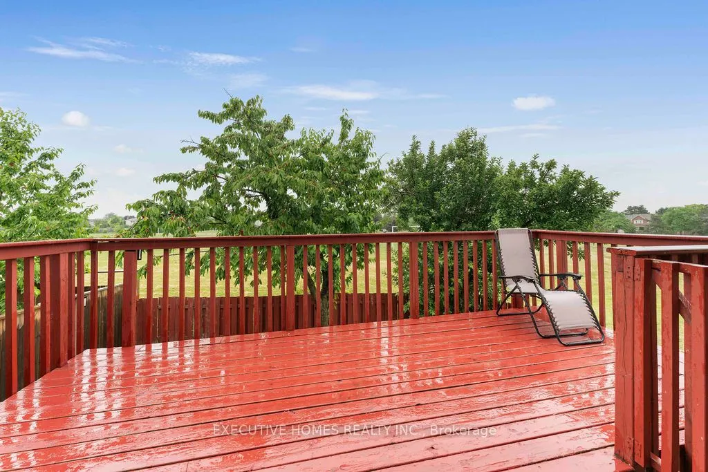 140 Weybridge Trail