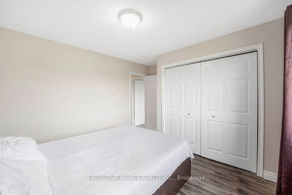 140 Weybridge Trail