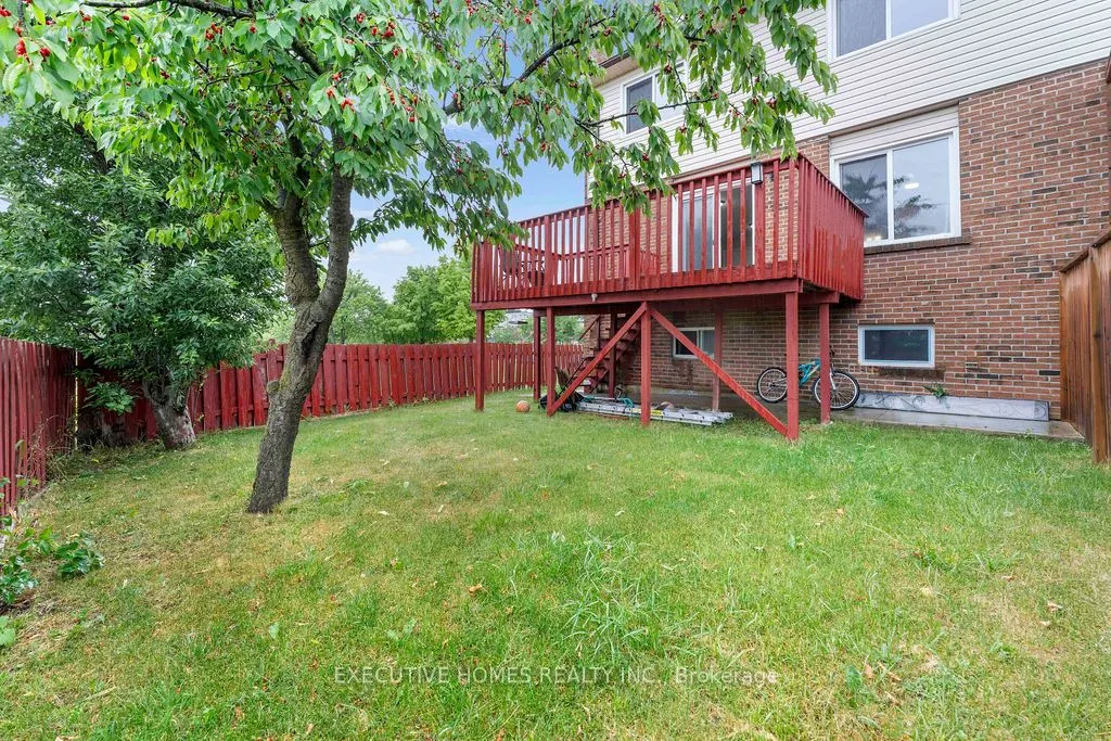 140 Weybridge Trail