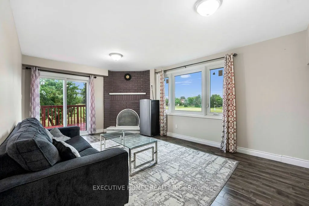 140 Weybridge Trail
