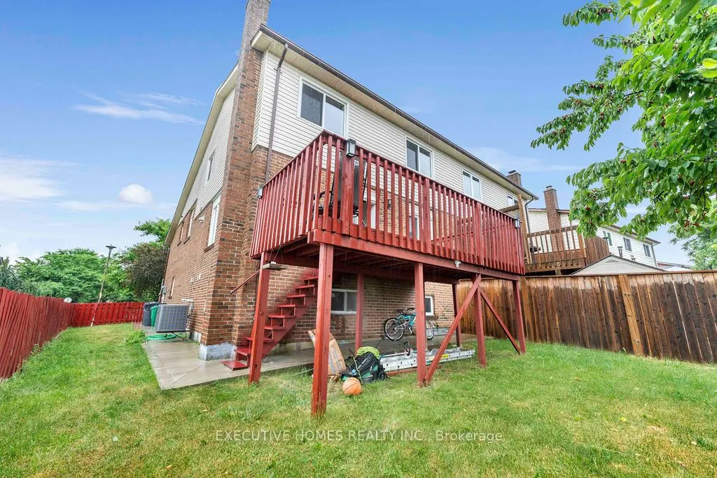 140 Weybridge Trail