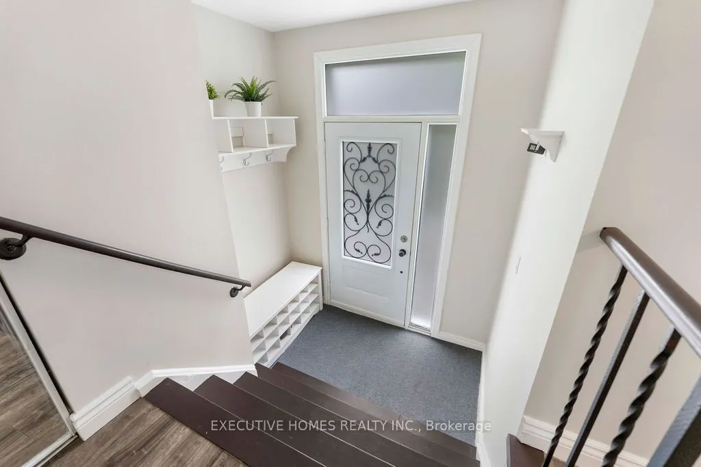 140 Weybridge Trail