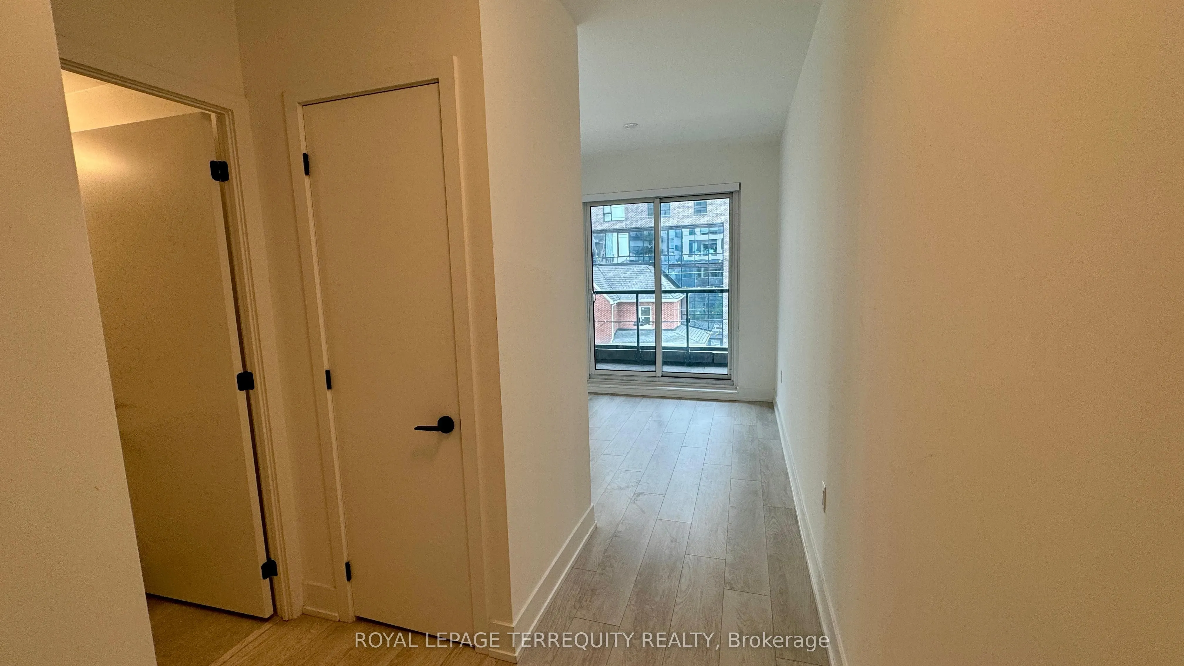 2450 Old Bronte Road, #204