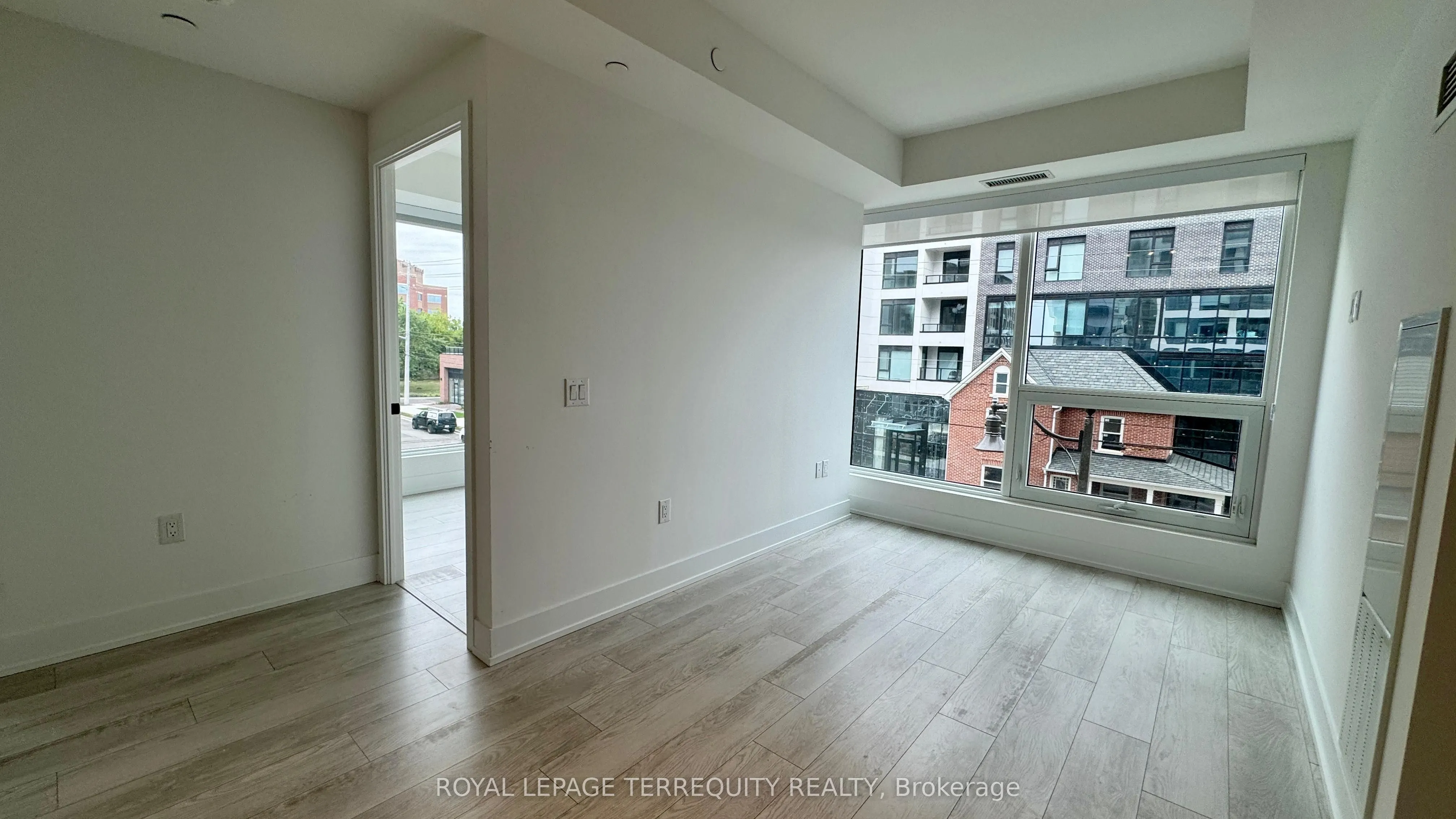 2450 Old Bronte Road, #204