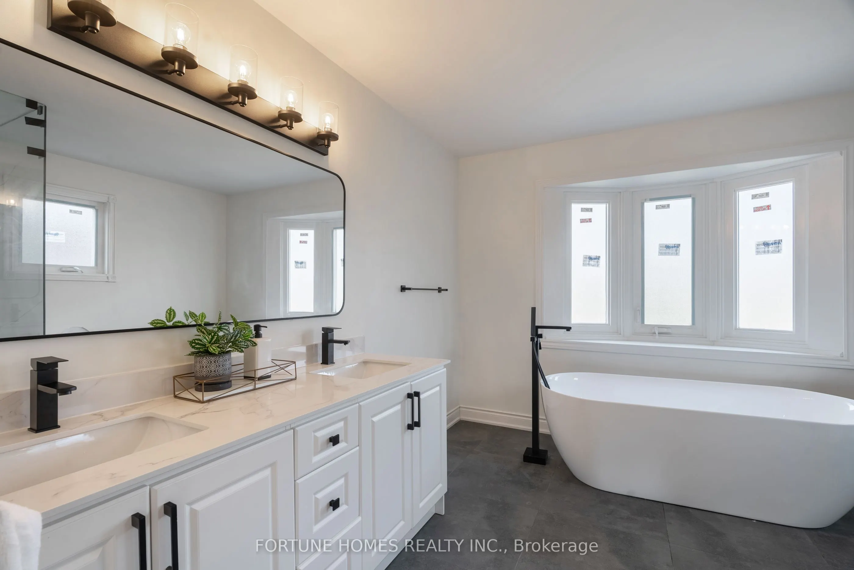 31 Ortona Drive