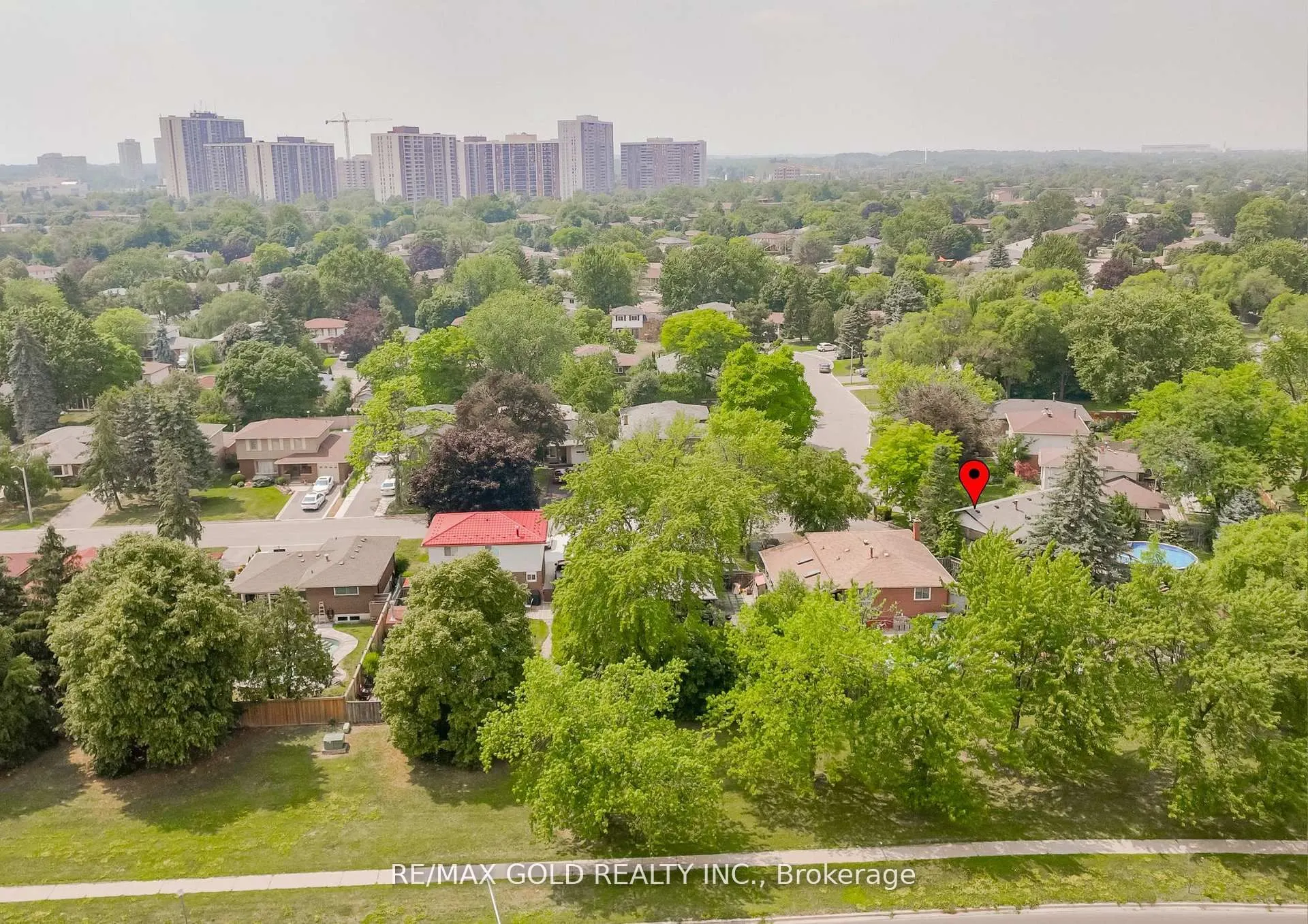 23 Edgebrook Crescent