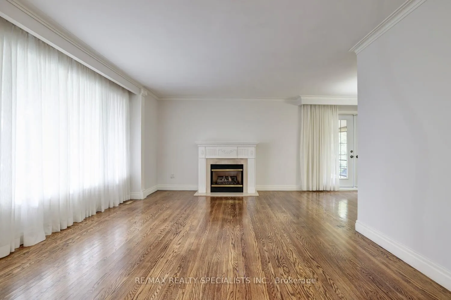 463 Valleyfield Drive
