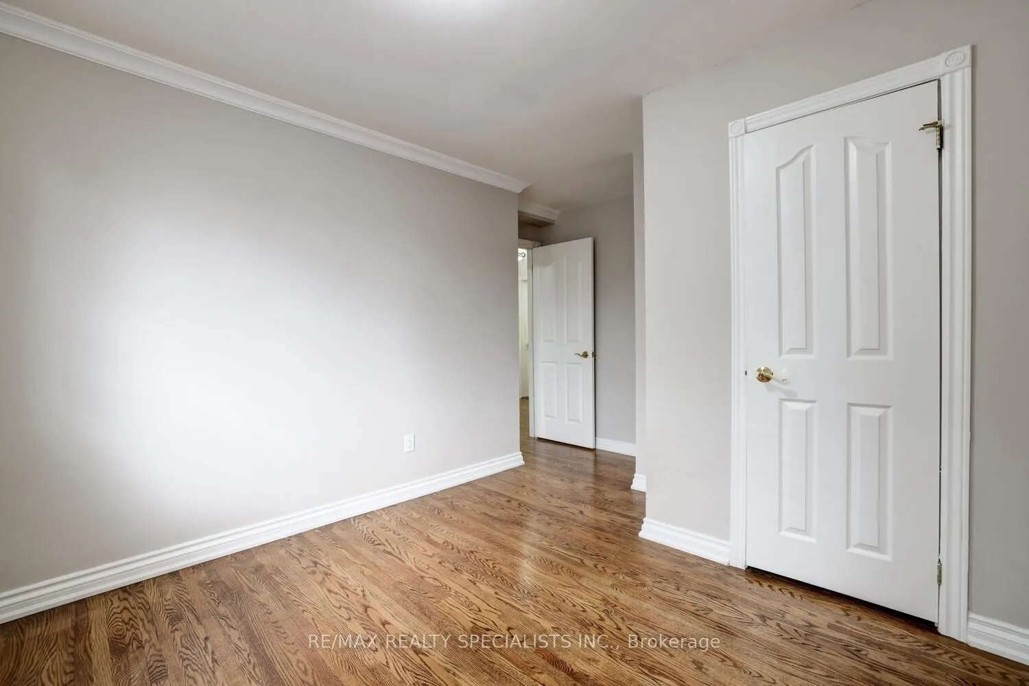 463 Valleyfield Drive