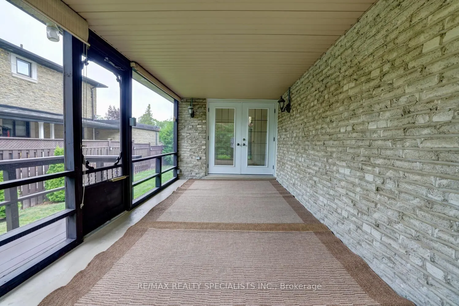 463 Valleyfield Drive