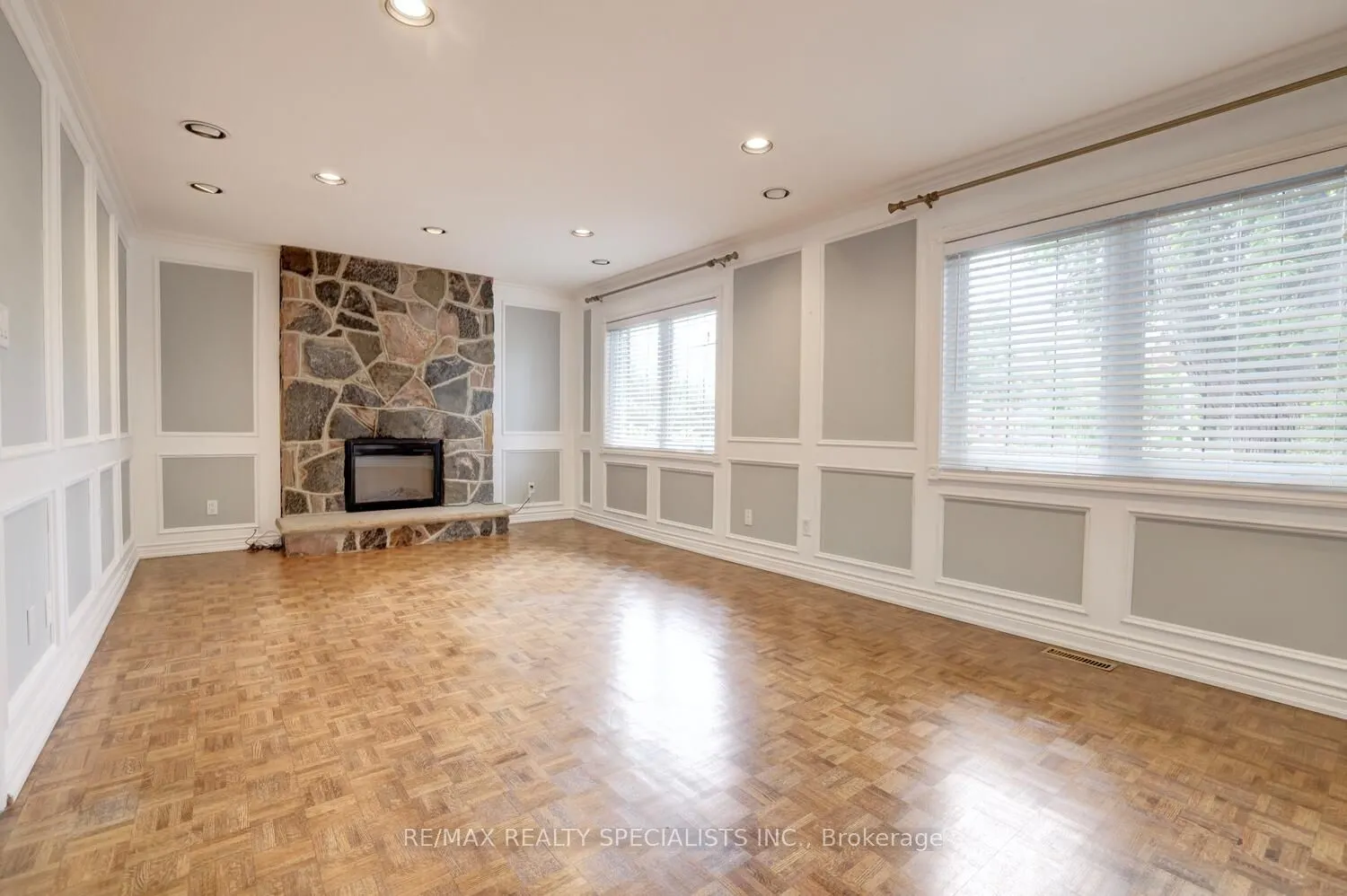 463 Valleyfield Drive