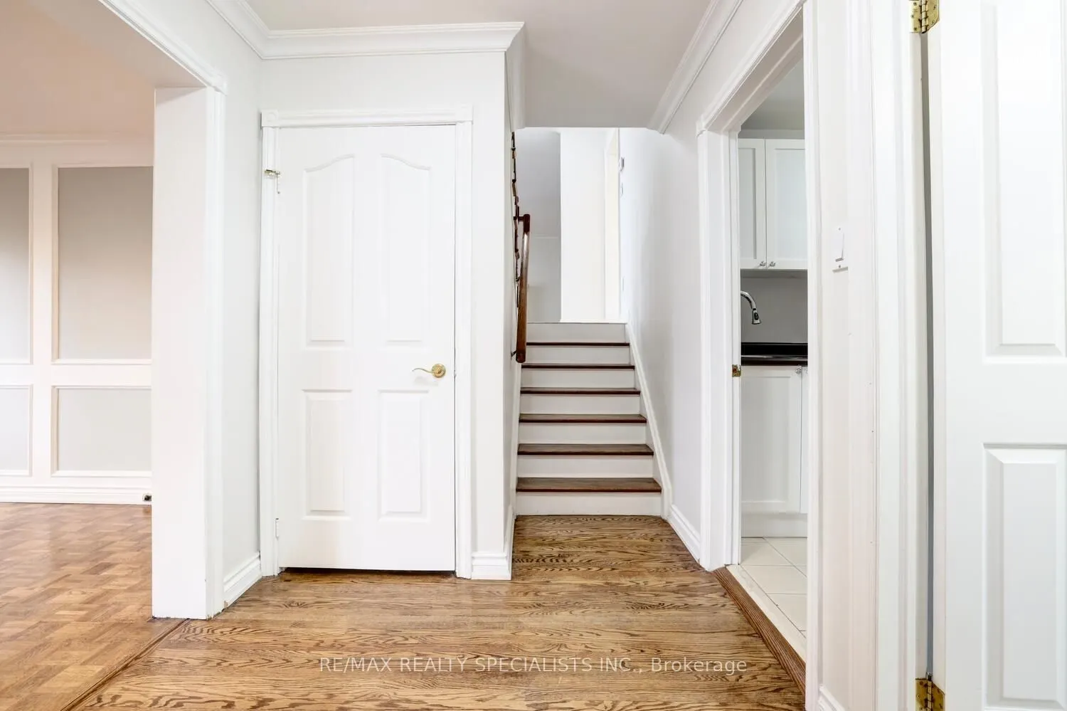 463 Valleyfield Drive