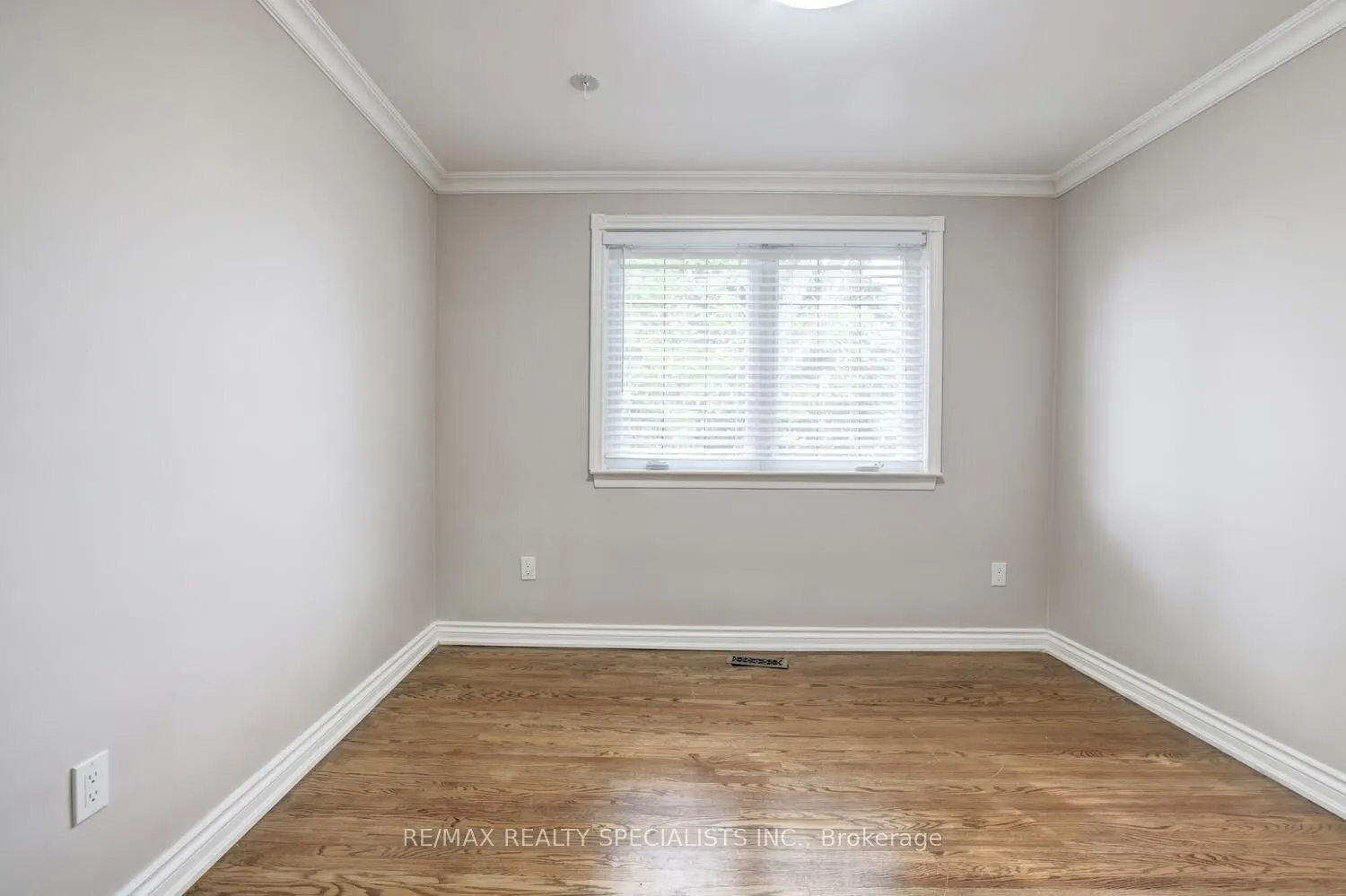 463 Valleyfield Drive