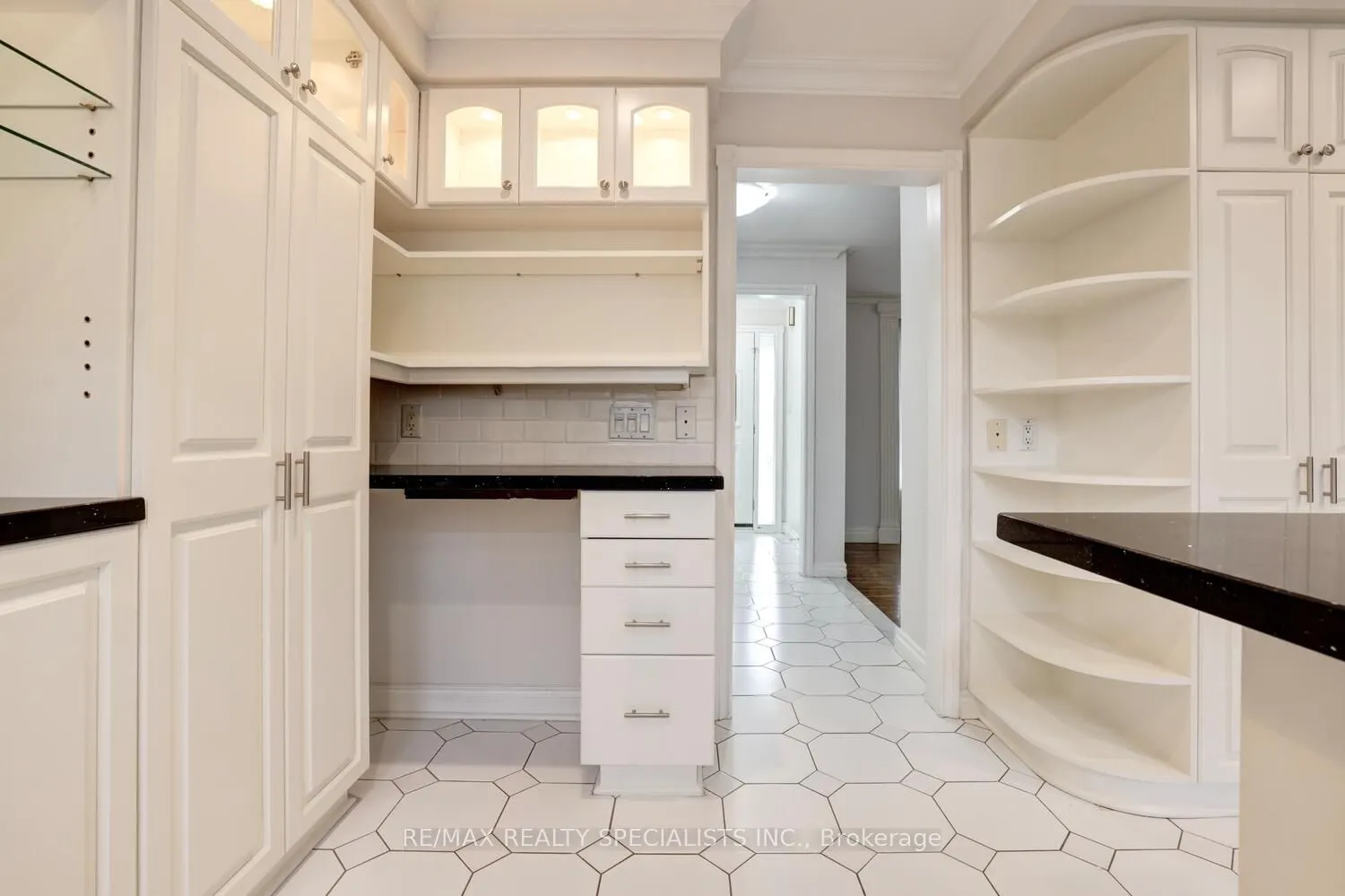 463 Valleyfield Drive