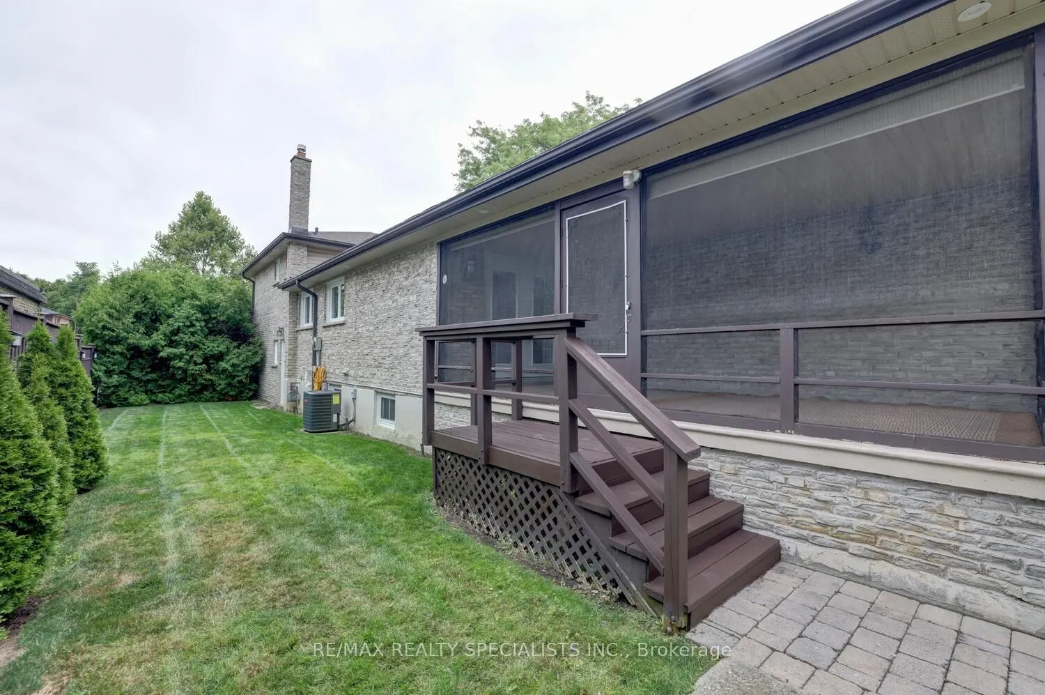 463 Valleyfield Drive