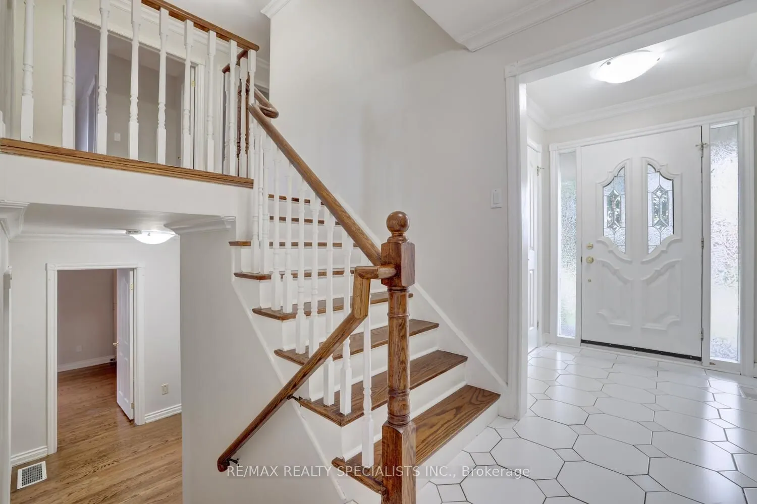 463 Valleyfield Drive