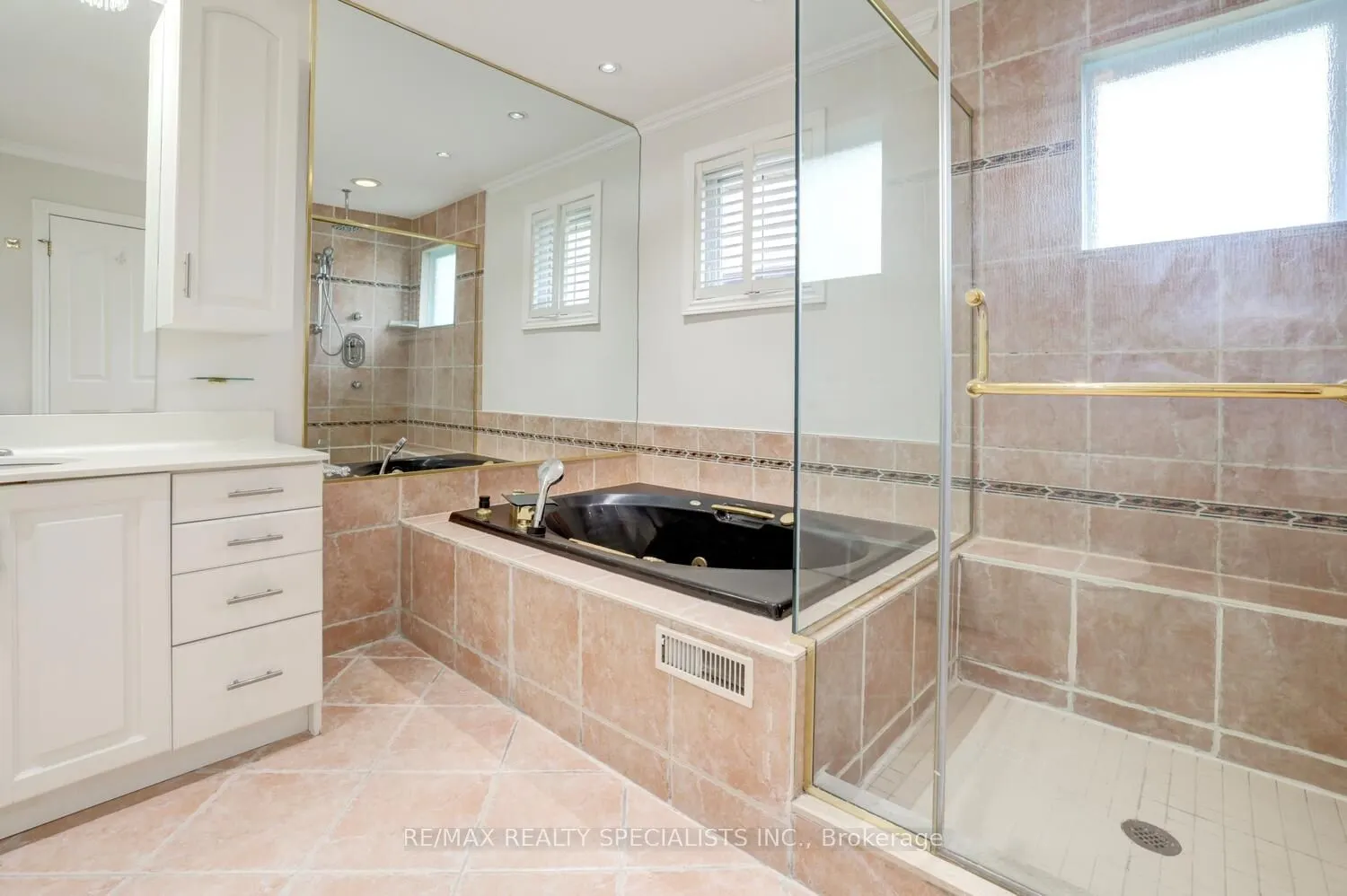 463 Valleyfield Drive
