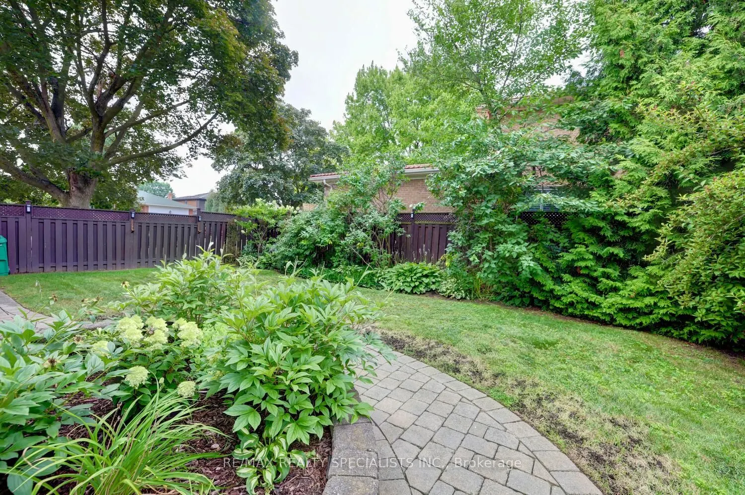 463 Valleyfield Drive