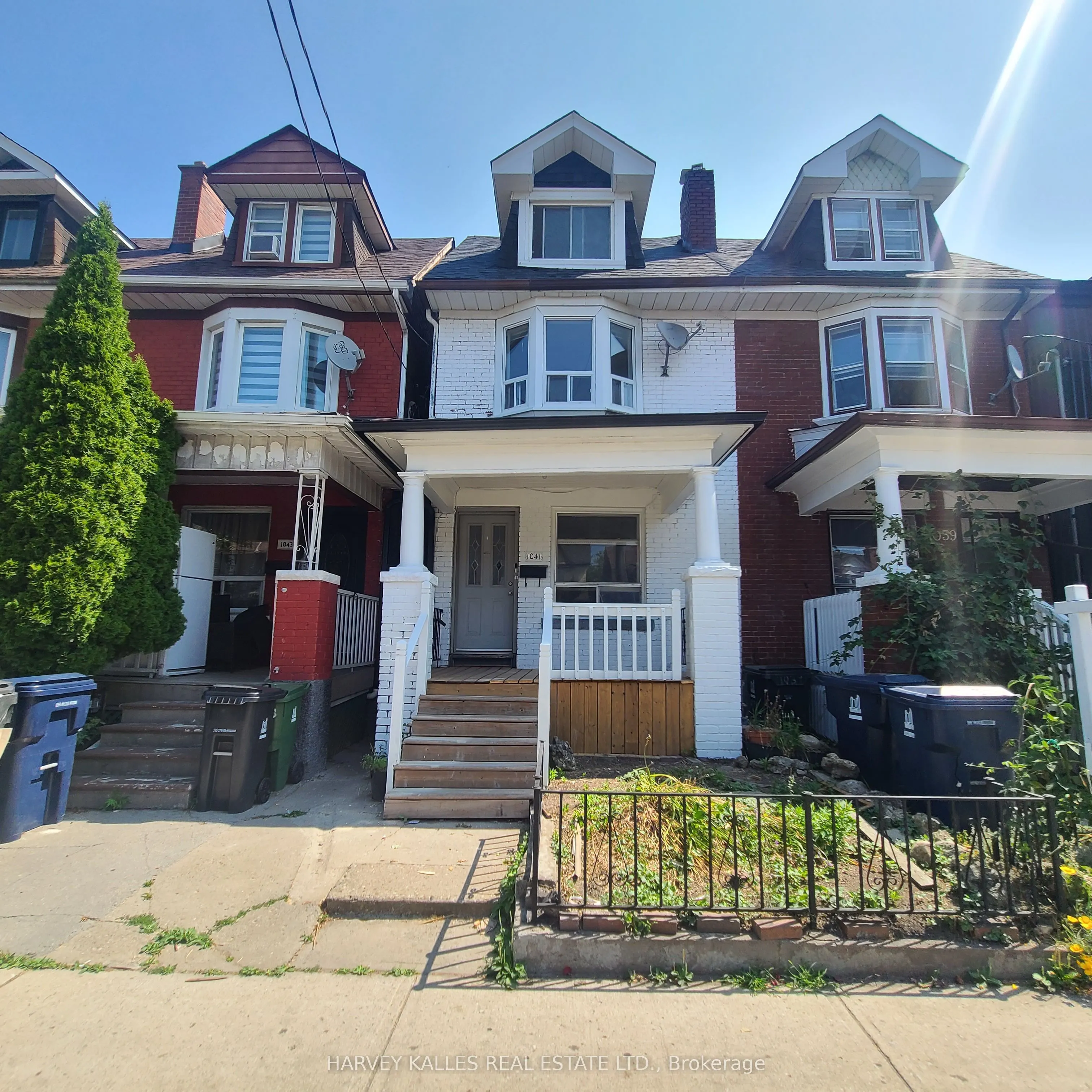 1041 Ossington Avenue, #Upper
